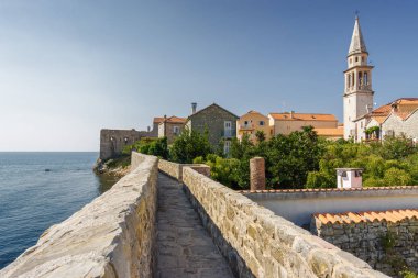 Ismarlayarak tarihi merkezi eski Budva şehir, Mo