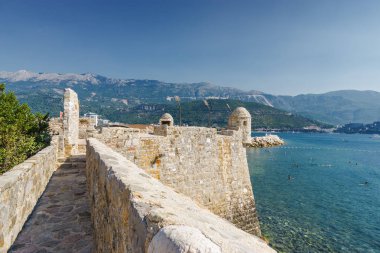 Ismarlayarak tarihi merkezi eski Budva şehir, Mo