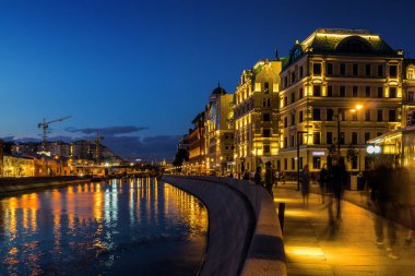 Moskova, Rusya 'nın tarihi merkezinin günbatımı görünümü.