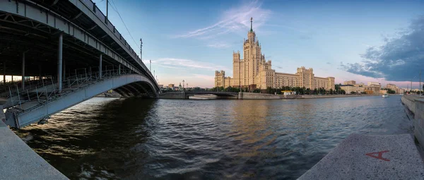 Kotelnicheskaya Embankment Building Rio Moscou Moscou Rússia Paisagem Urbana Nascer — Fotografia de Stock