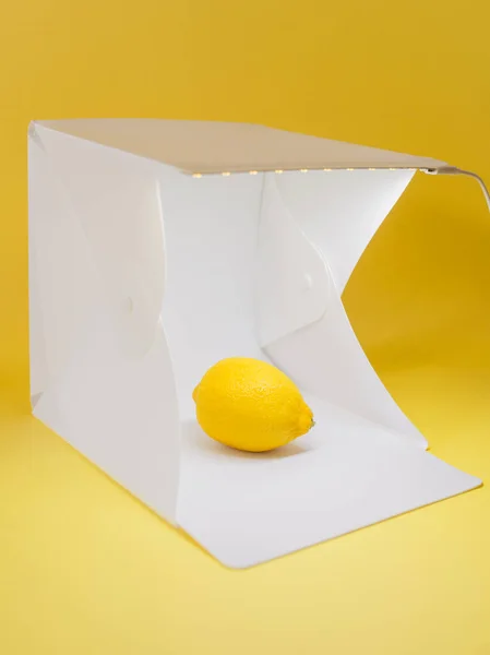 Photographer Shooting Lemon Light Cube Yellow Background Light Work Hobby — Stock Fotó