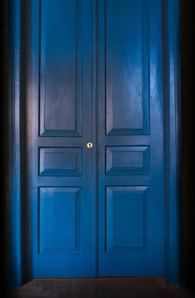 Blaue Massive Vintage Türen Drinnen Altmodisches Innenraumkonzept — Stockfoto
