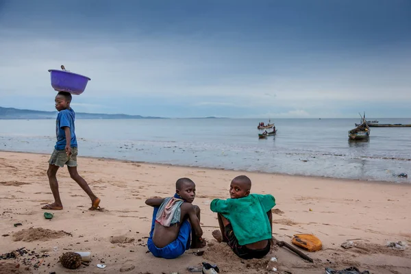 Yongoro Sierra Leona Junio 201 África Occidental Niños Desconocidos Las —  Fotos de Stock