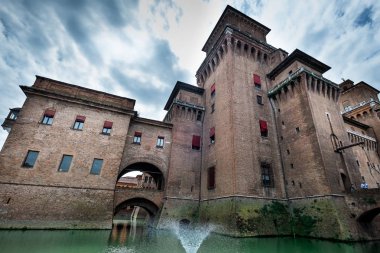 Ferrara, İtalya - Castello (kale) Estense, bir dört kuleli kale 14.yüzyılda, Ferrara, Emilia-Romagna, İtalya