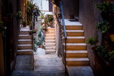 Montemerano, Toskana - Maremma küçük ortaçağ köyünde. Montemerano Grosseto, İtalya'dan 55 kilometre Maremma, kalbinde 12. yüzyıl iline