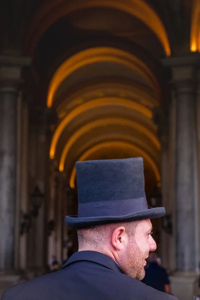 Caserta Italia Septiembre 2017 Una Persona Desconocida Entrada Del Palacio —  Fotos de Stock