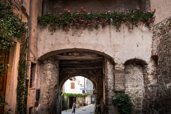 Montemerano Grosseto Italië Juli 2018 Onbekende Vrouw Montemerano Toscane Maremma — Stockfoto