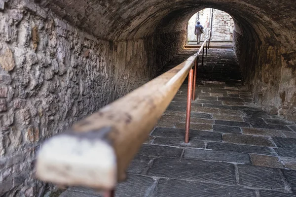 Camino Detrás Las Murallas Con Galería Acceso Peatonal Pueblo Medieval — Foto de Stock