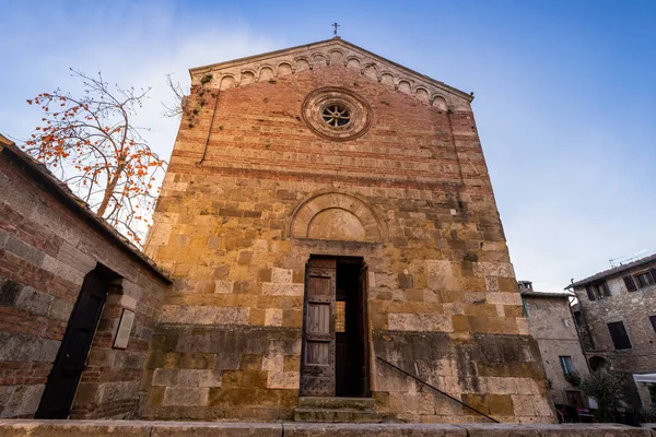 Church of Santa Maria in Canonica is a place of Catholic worship located in the historic center of Colle di Valdelsa, in the province of Siena