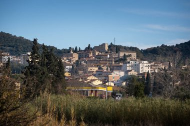 Suvereto Köyü, Livorno, Toskana panoramik manzaralı