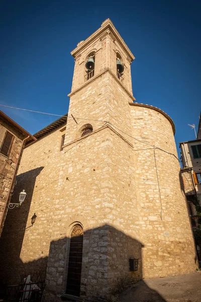 Kościół Najświętszej Maryi Nad Drzwiami Średniowiecznej Wiosce Suvereto Prowincji Livorno — Zdjęcie stockowe