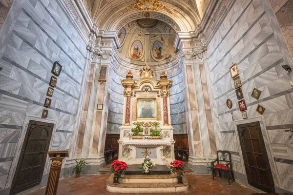 Dentro Iglesia María Santísima Por Encima Puerta Pueblo Medieval Suvereto — Foto de Stock