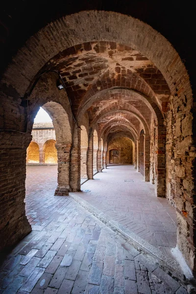 Claustro São Francisco Praça Cisterna Vila Medieval Suvereto Província Livorno — Fotografia de Stock