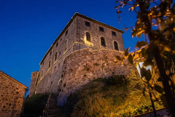 Montegemoli, İtalya - 04 Ocak 2019: Montegemoli köyü dönem ev sahipliği yapan doğuş sahneleri, olayda Noel sırasında Pomarance Belediyesi, Pisa - İtalya