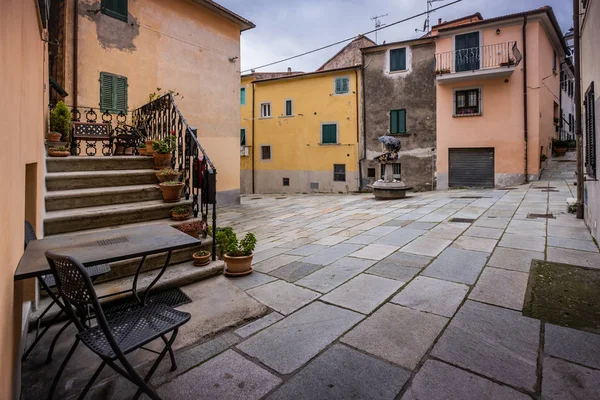 Praça Giordano Bruno Castellina Marittima Província Pisa Toscana — Fotografia de Stock