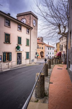 Fulvio Giaconi kare, Castellina Marittima, Pisa, Tuscany ilinin Saat Kulesi