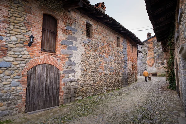 Μεσαιωνικούς Δρόμους Του Αρχαίου Χωριού Στο Ricetto Του Candelo Επαρχία — Φωτογραφία Αρχείου