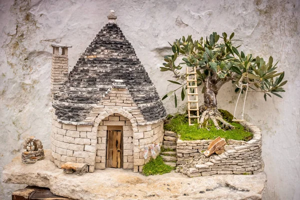 Antik İtalyan evi Trulli, Alberobello, Puglia - İtalya