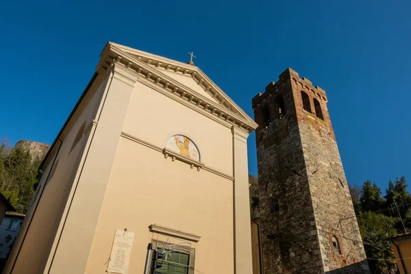 Parish Church San Bartolomeo Medieval Village Ripafratta Fortress San Paolino — Stock Photo, Image