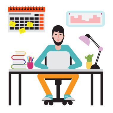 Masada oturan ve dizüstü bilgisayarda çalışan adam. Çalışma alanı.