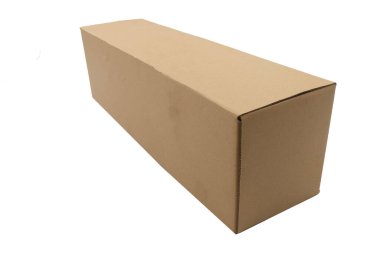 Beyaz arka plan üzerinde izole karton ambalaj kutusu