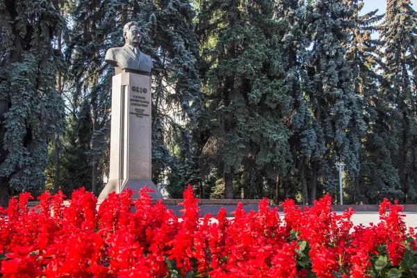 Almaty Cazaquistão Setembro 2018 Monumento Kunaev Dinmukhamed Ahmedovich Primeiro Secretário — Fotografia de Stock