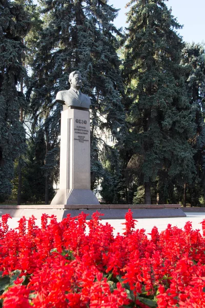 Almaty Cazaquistão Setembro 2018 Monumento Kunaev Dinmukhamed Ahmedovich Primeiro Secretário — Fotografia de Stock