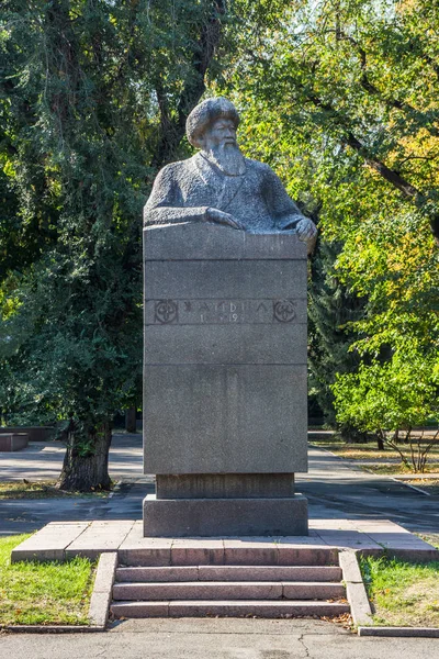Almaty Cazaquistão Setembro 2018 Monumento Jambyl Jabaev Poeta Fígado Longo — Fotografia de Stock