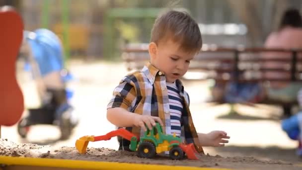 child tractor video