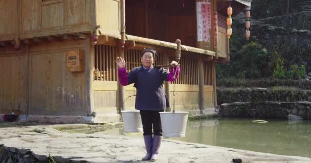 Танцуют Пожилые Китаянки