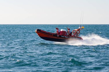 Tekne deniz Kızıl Haç