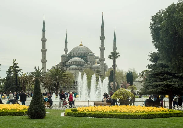 Istanbul. Tarihi binaları, Sultanahmet Camii. Istanbul tarihi abideleri ve kültür