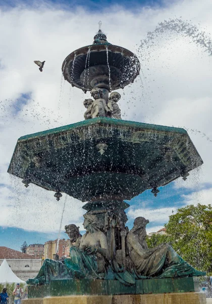 Portekiz Lizbon şehir. Portekiz Lizbon şehir. Antik çeşme