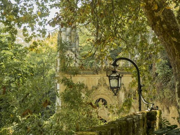 Sintra. Şaşırtıcı ve mistik park Quinta da Regaleira
