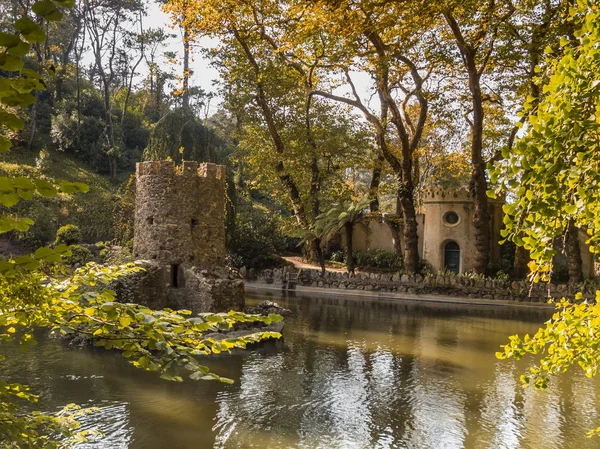 Sintra. Şaşırtıcı ve mistik park Quinta da Regaleira