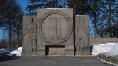 Rusya, St. Petersburg, Şubat 2019: Piskaryovskoye Memorial mezarlığı. Leningrad Kuşatması sırasında bunların toplu mezar yerinin öldürdü.