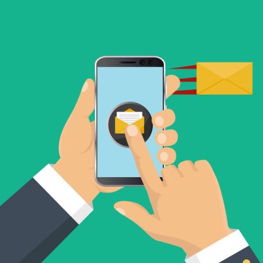 Mobil messenger sohbet, el ile bir mesaj gönderme smartphone. İzometrik düz tasarım, vektör çizim