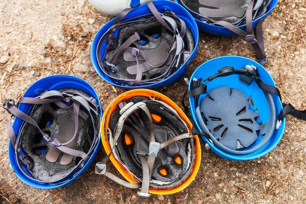 Casques de sécurité et de protection — Photo