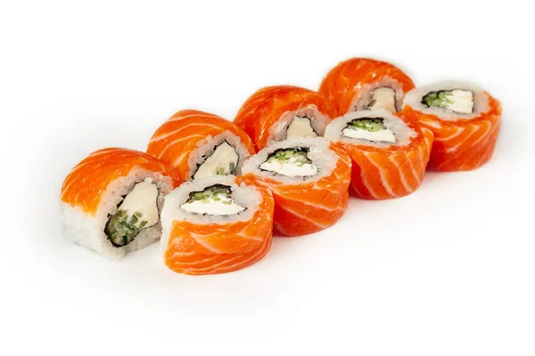 Sushi Rolar Filadélfia Com Pepino Uma Placa Branca Sushi Japonês — Fotografia de Stock
