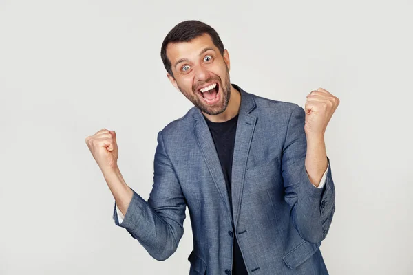 Joven Hombre Negocios Con Una Sonrisa Hombre Con Barba Una — Foto de Stock