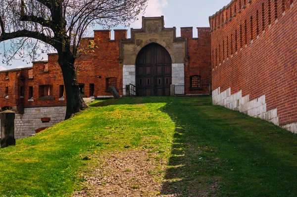 Nézd Hogy Wawel Castle Krakkó Lengyelország — Stock Fotó