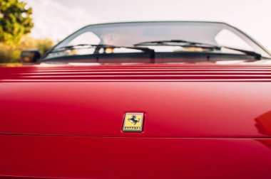 Ferrari Valletta, Malta, Grand Hotel Excelsior yakınındaki 8 Ekim 2016 göster. Kırmızı Ferrari 222 Mondial başlık