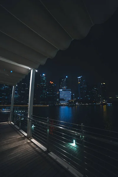 Gece lambası, Singapur'da. Ekim 2018