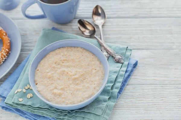 Oatmeal Porridge Bowl White Wooden Background Healthy Nutritious Breakfast Concept — Stock Photo, Image