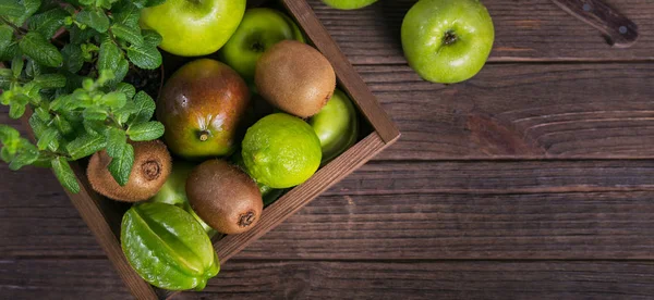 Fondo Alimentario Saludable Concepto Comida Saludable Frutas Verdes Frescas Caja — Foto de Stock