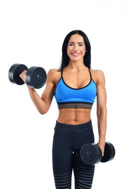 Halter tutarak ve güç gösteren güçlü atlet. 