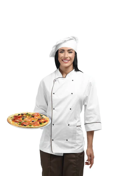 Novo chef de restaurante em roupas de trabalho com pizza famosa . — Fotografia de Stock