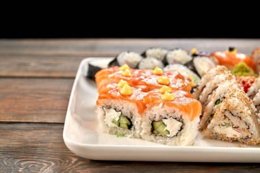 Philadelphia rulo ve üçgen uramaki yakın çekim.