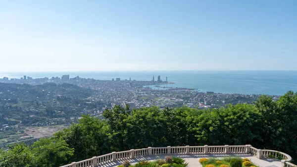 Batum'un dağdan görünümü