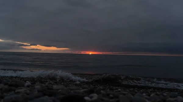 Akşam deniz günbatımı